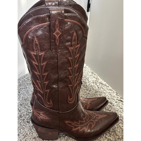 🆕Women Chestnut Brown Faux Leather Wood Embroidered Chunky Heel  Cowgirl Boots - Picture 1 of 8